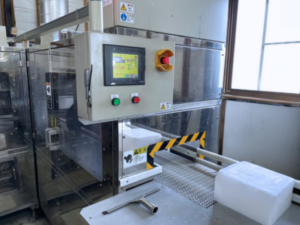 ドライアイス オートカッター機械導入しました<兵庫工場>